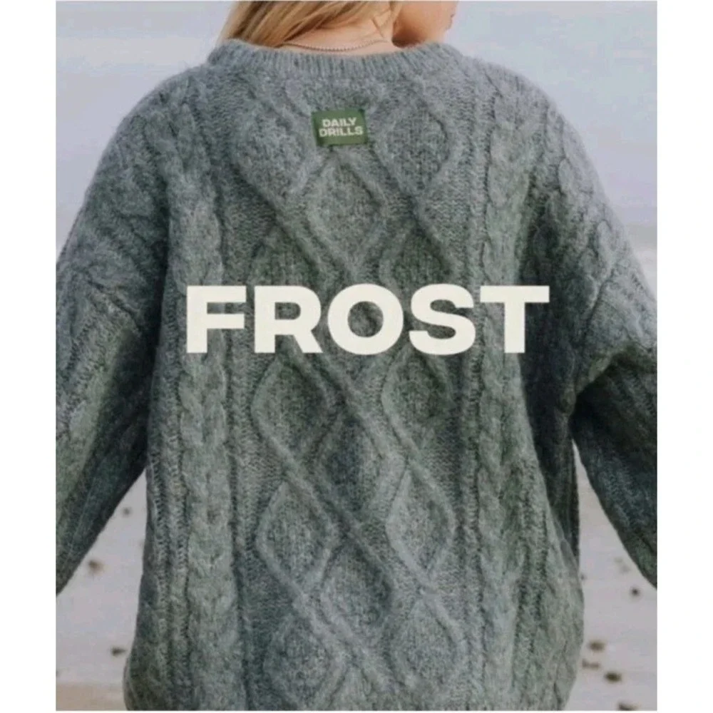 Daily Drills Gray Cable Knit‎ Sweater Granola Girl Size Small